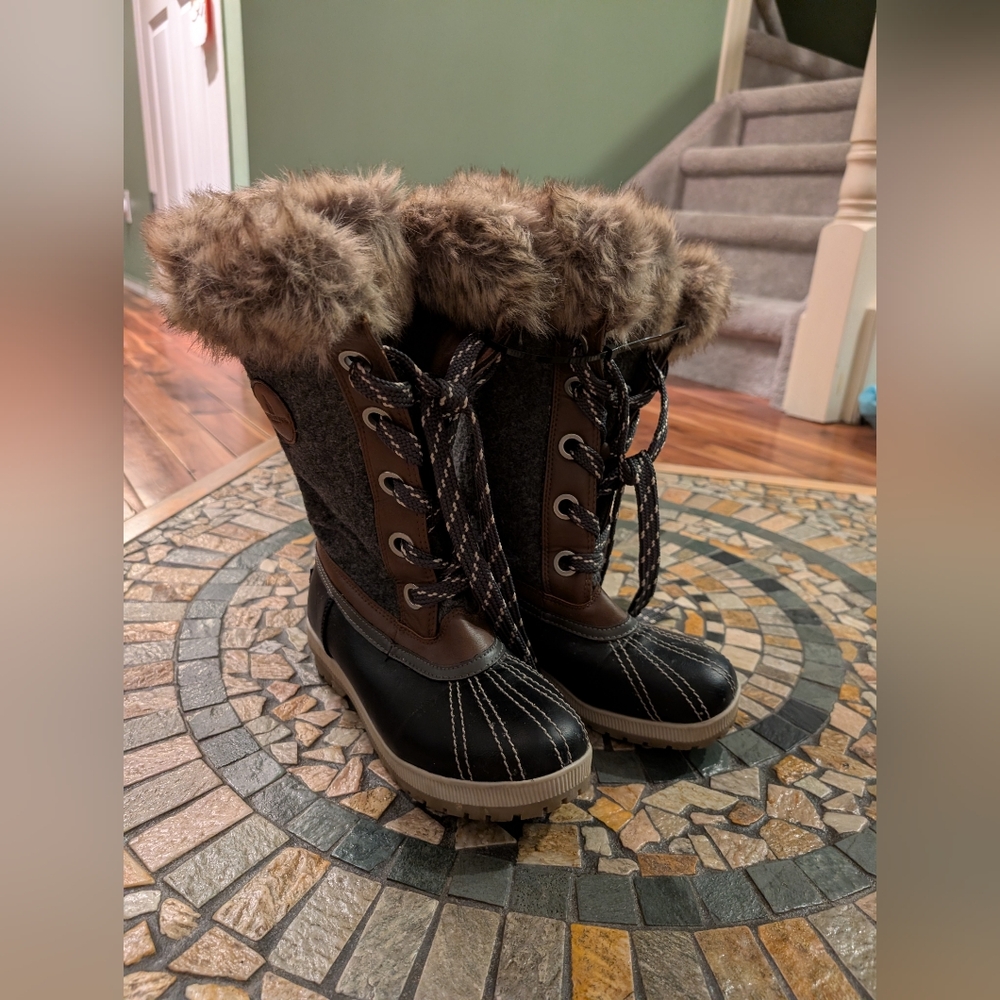 London Fog Milly Women's Winter Duck Boots Faux Fur Trim Black‎ Gray Size 9